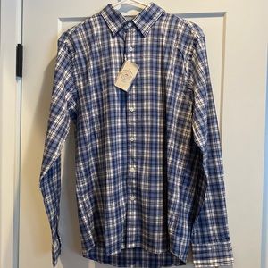 Faherty. Movement Collection Button down.